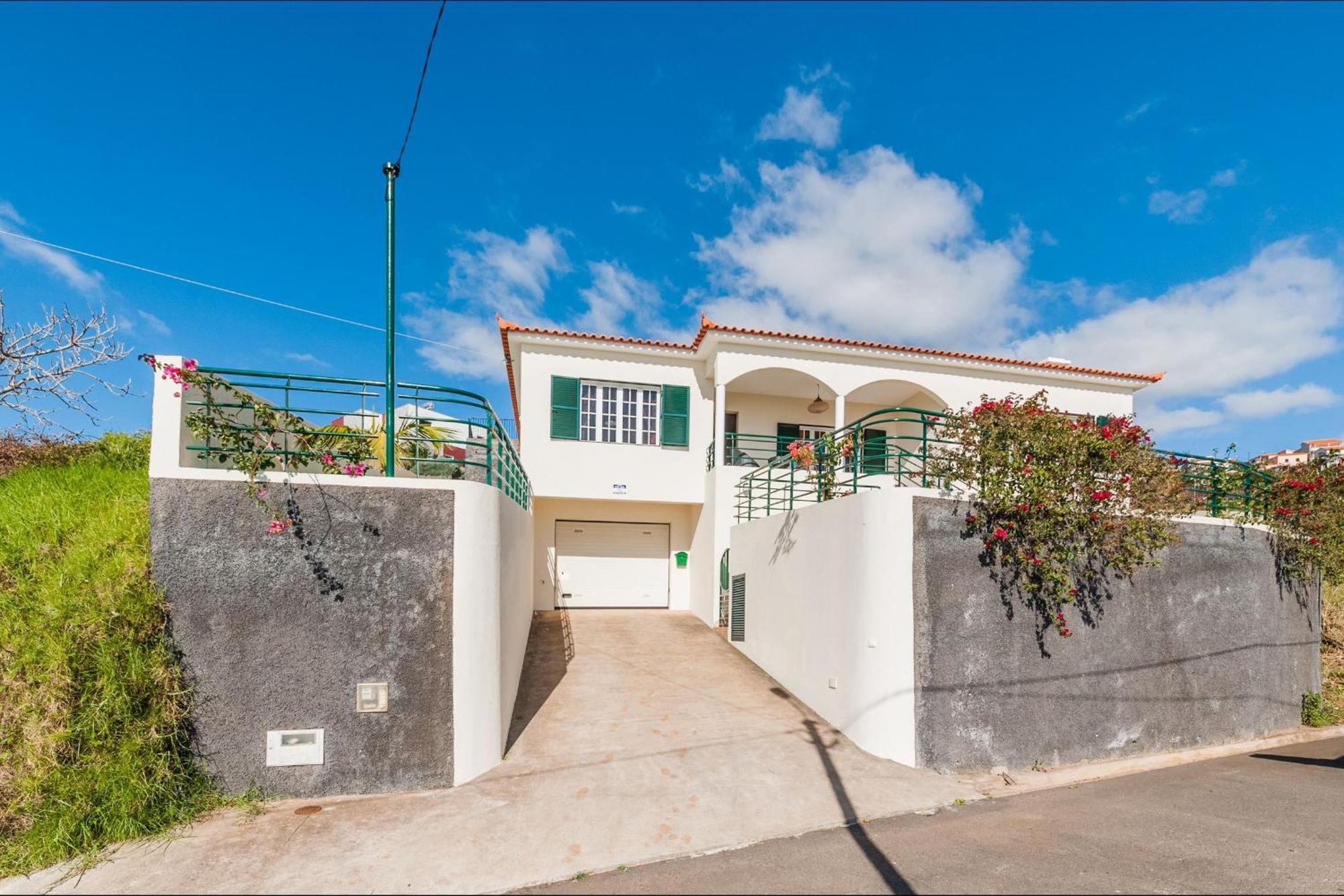 Casa Eleanor By Lovelystay Calheta  Exterior photo